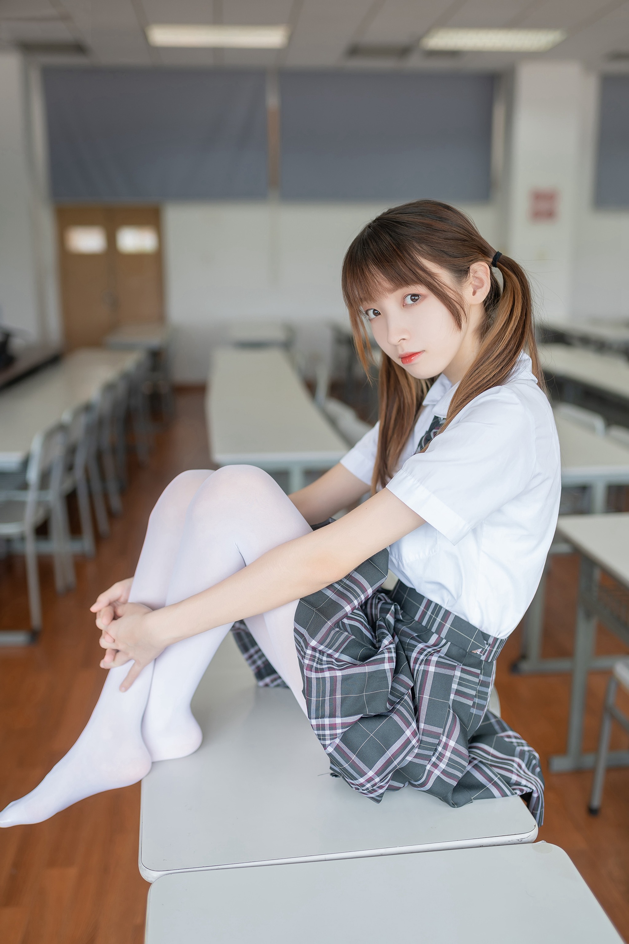 图片[1]-风之领域 – NO.069 教室白丝长腿 [49P]-XikXak